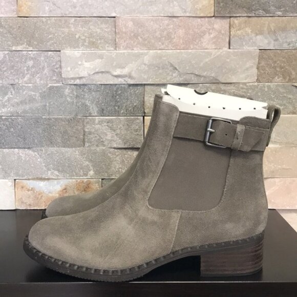 Gentle Souls Best Buckle Chelsea - Picture 4 of 10